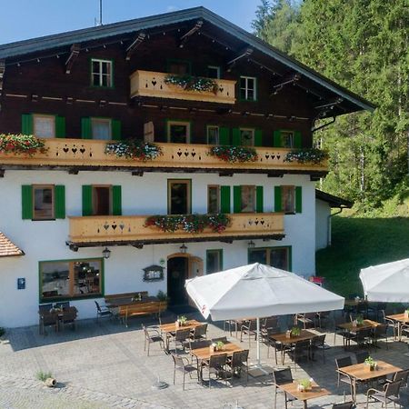 Gasthof St. Adolari Hotel Sankt Ulrich am Pillersee Exterior photo
